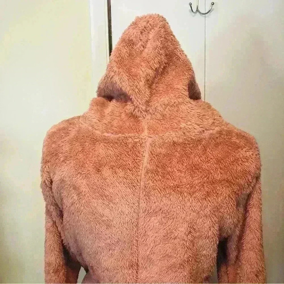Hooded Teddy Fuzzy Dusty Pink Button Up Hooded Jacket Size Large with pockets - Picture 10 of 11